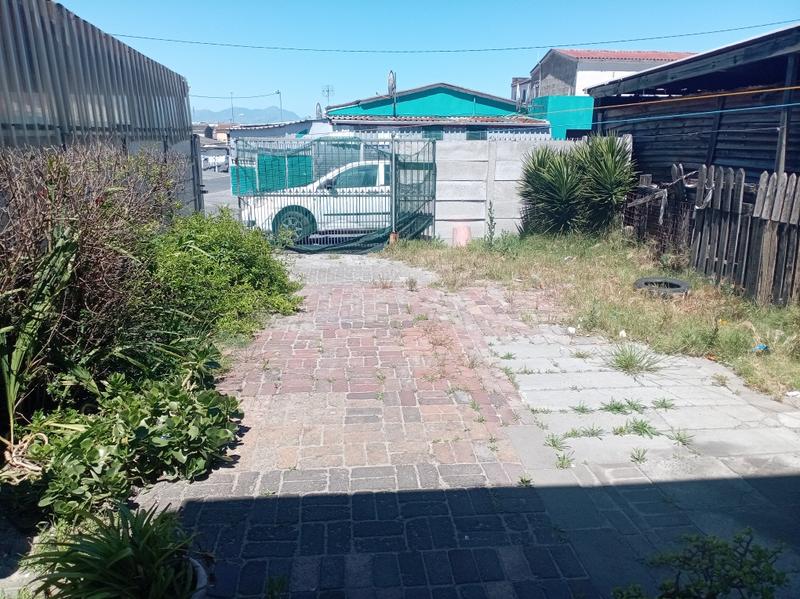 3 Bedroom Property for Sale in Eastridge Western Cape